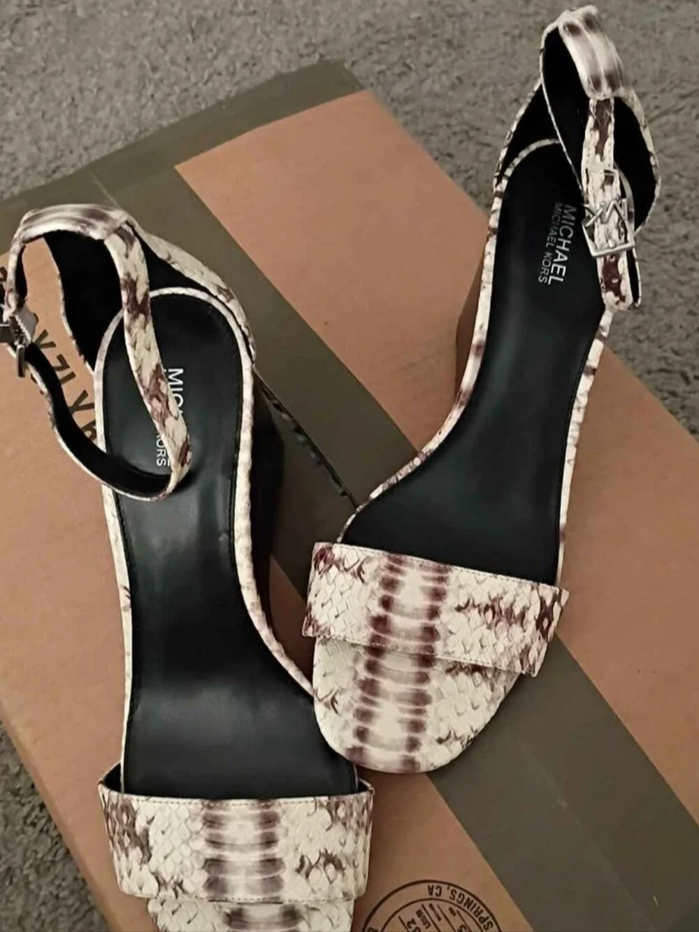 Micheal Kors Fiona Snakeskin Wedge Sandals -9M